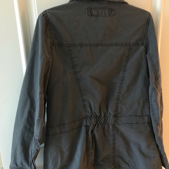 Outdoor Jacket - Picture 5 of 5